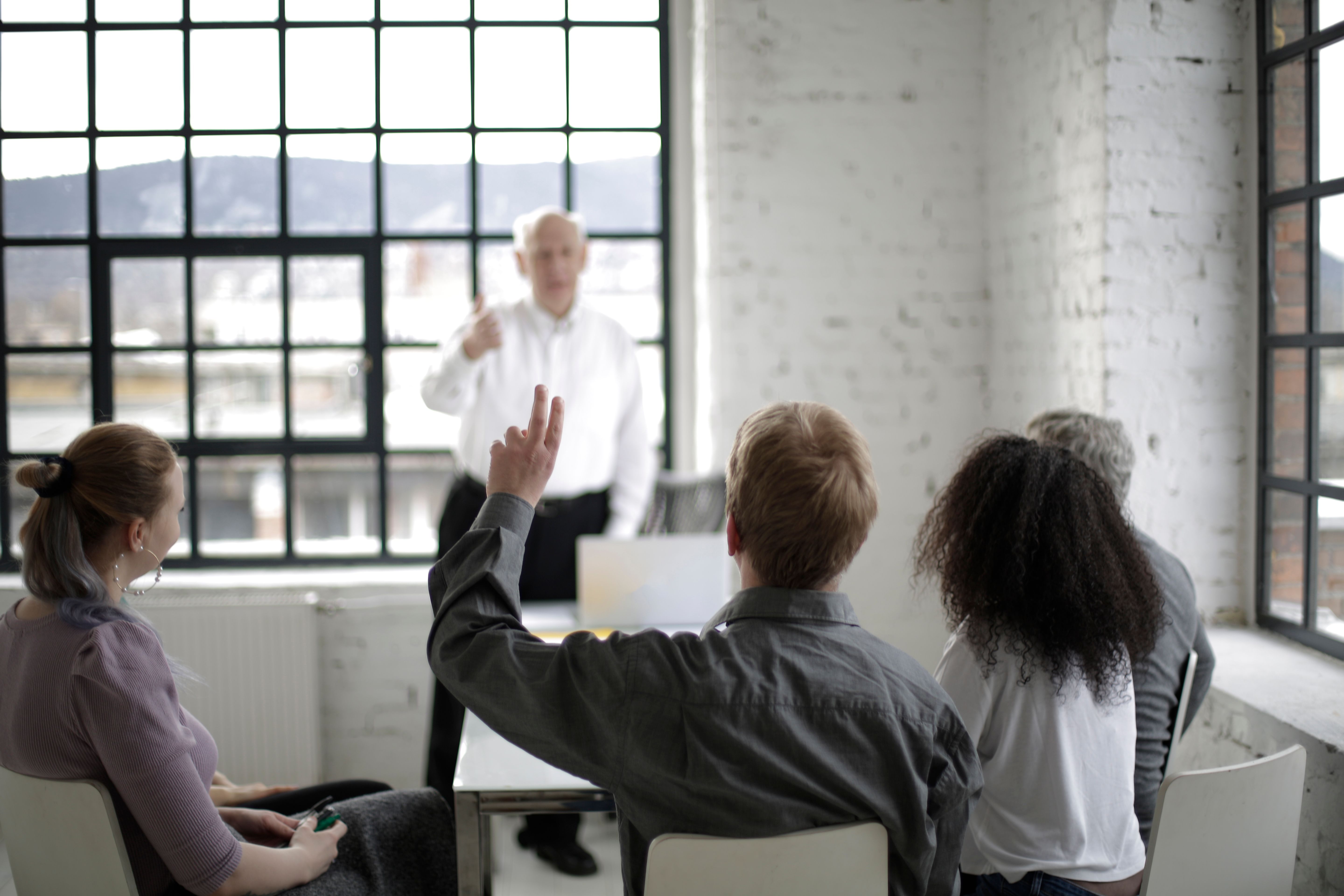 instrução e fiscalização NR 1 e trabalho em feriados