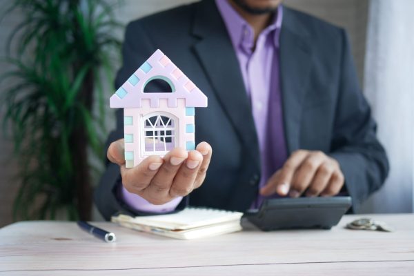 Holding patrimonial: o que é, como funciona e quando vale a pena?